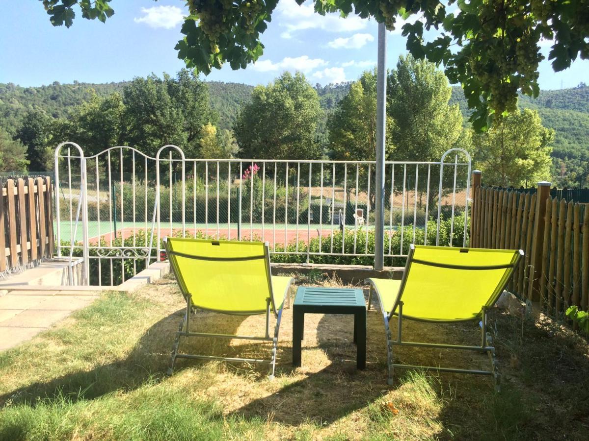 Mazet De Vacances Dans Le Domaine De L'Espai Saint-Martin-de-Brômes Exterior foto